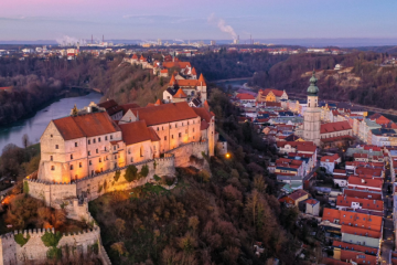 加国大学忍不住了，秋季照常招生！你还不来？