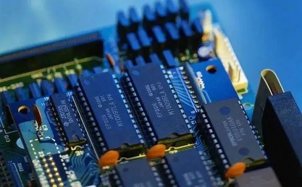 嵌入式软件开发培训班怎么选多少钱