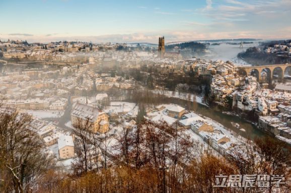 德国留学需要必备物品清单表