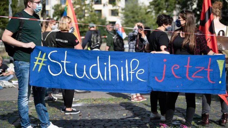 每月500欧的大学生紧急援助延长了？手把手教你如何申请