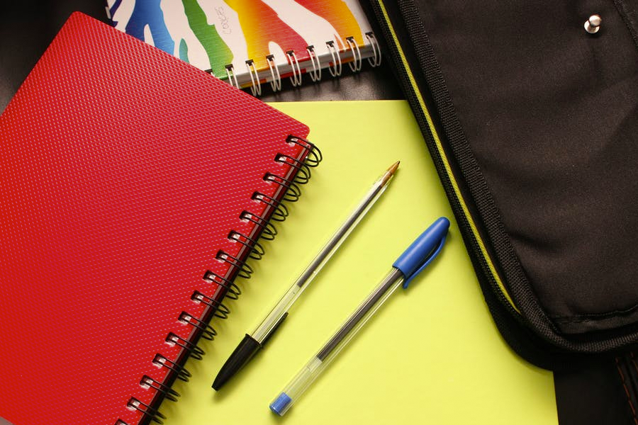 找留学中介办理留学申请大概要花多少钱？