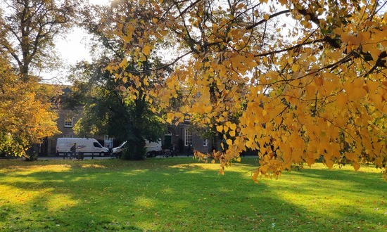 高考生什么时候申请英国本科留学最好？