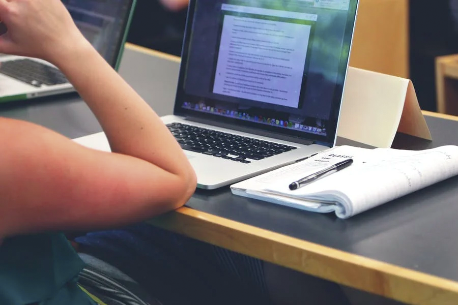 有哪些留学中介机构可以办理高中生的留学申请？