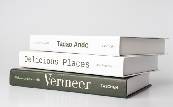 申请美国留学，选择哪个中介机构办理留学申请比较好？