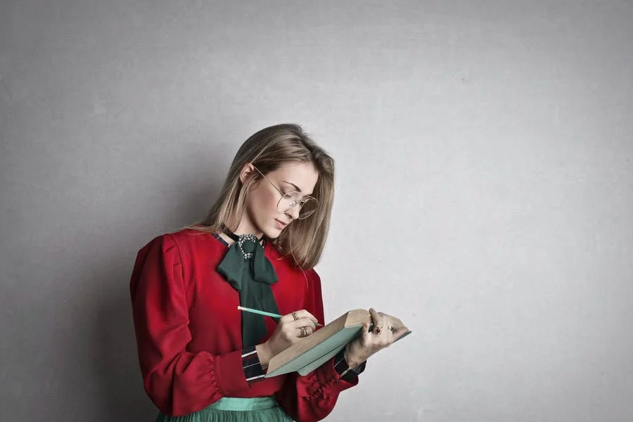 申请去韩国留学，怎样选择留学中介？