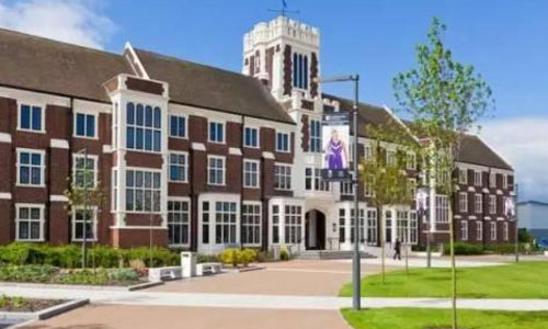 索尔福德大学留学要求是什么