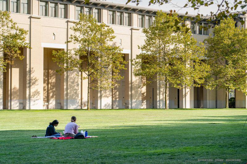 美国大学硕士读几年可以毕业