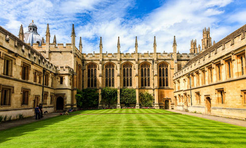 英国牛津大学专业设置