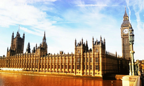 英国平面设计专业院校有哪些？