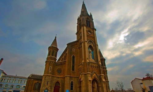 成安造型大学怎么样？