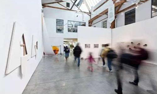 加拿大艾米丽卡尔艺术与设计大学入学要求