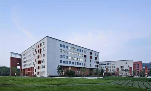 城西国际大学如何申请？