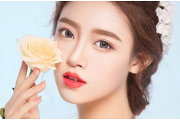 深圳化妆学校教你秋季手部护理 美丽直至指尖