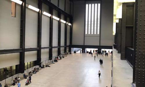 中央圣马丁艺术与设计学院本科申请条件