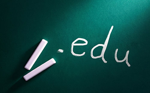 成人高考试题是统一的吗？