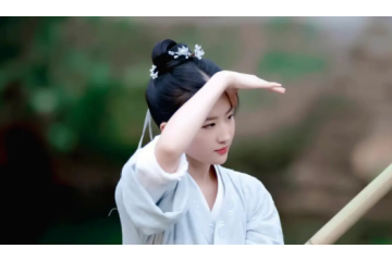 做水年轻的女人，看刘亦菲闺蜜肌肤保养法