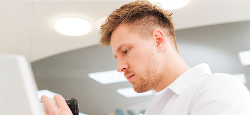 进入光学的殿堂：正规验光师培训机构开启你的职业巅峰之路