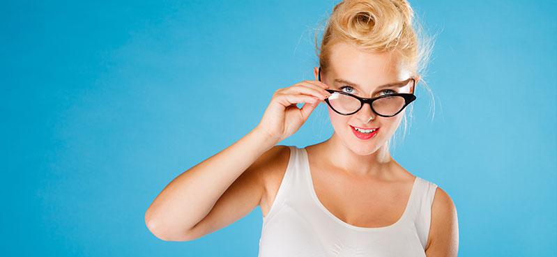 培训机构如何利用社会资源，提升学员的综合素质？